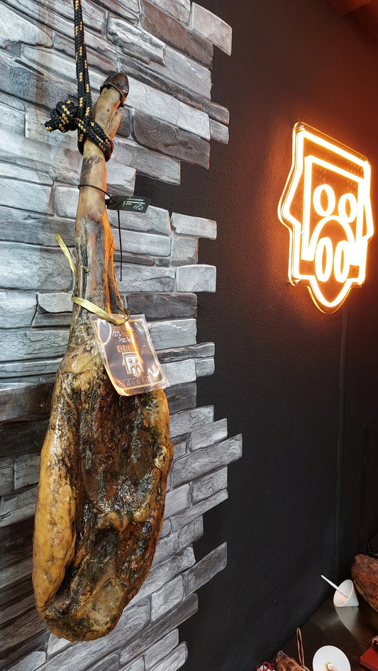 Jamón de Bellota 100% Ibérico de Guijuelo (Salamanca) CERdo cuadraDO